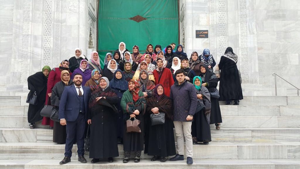 GÜRSULULAR BURSA’NIN TARİHİ DOKUSUNU SOLUYOR