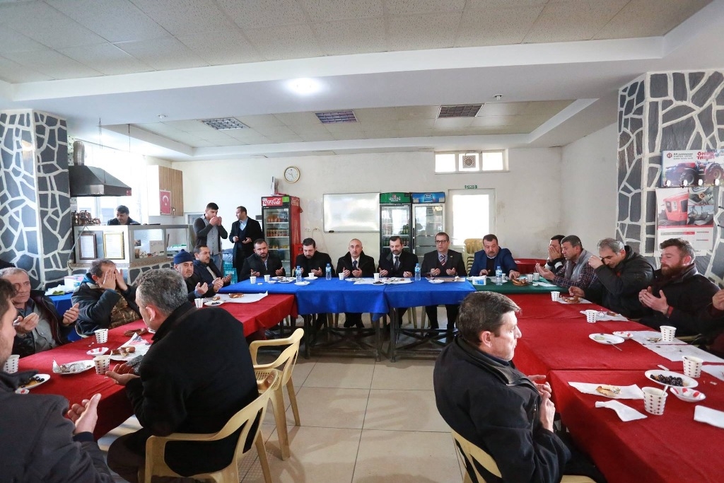 BAŞKAN IŞIK KAZIKLI MAHALLE ESNAFIYLA BULUŞTU