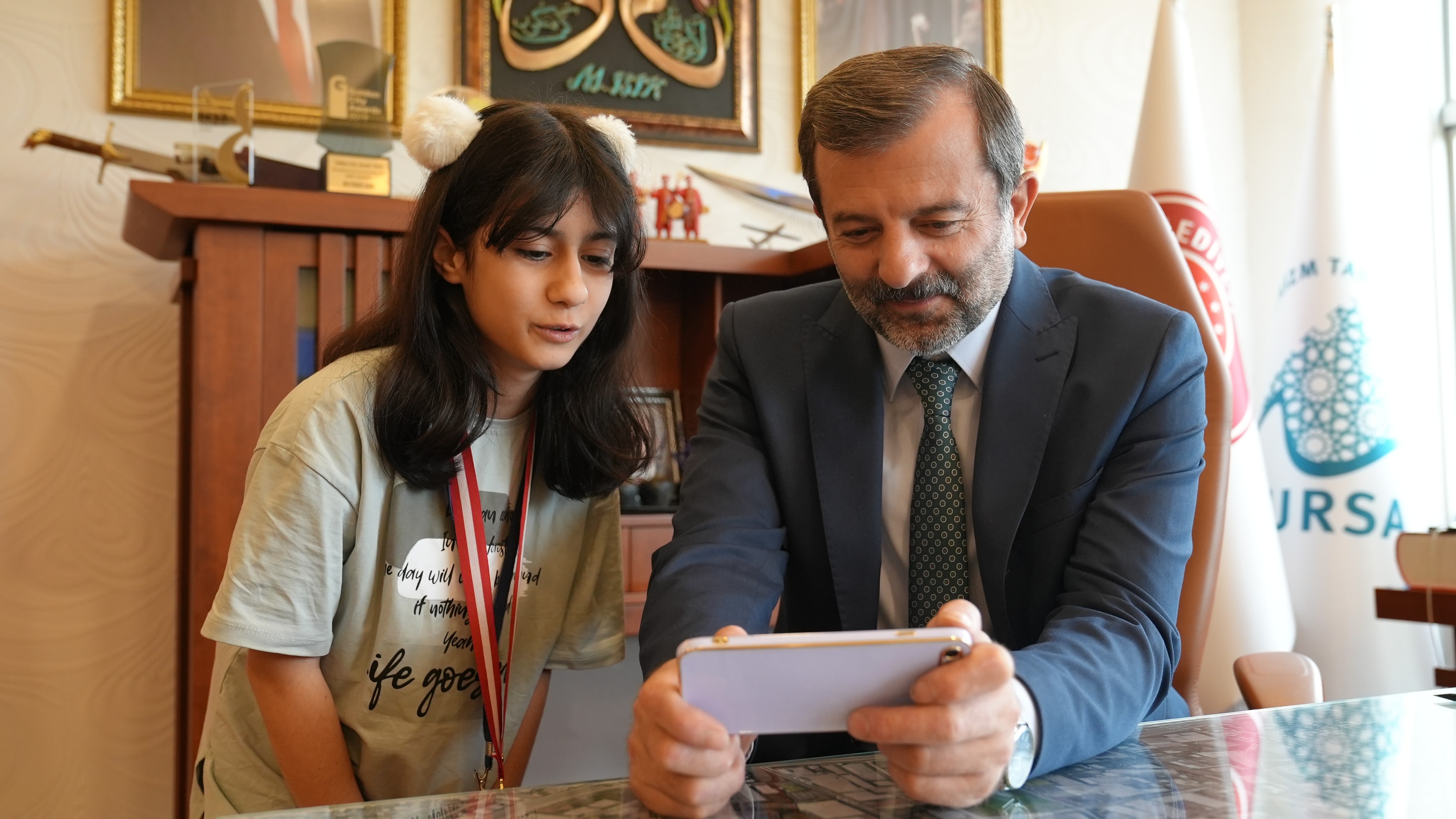 Başkan Işık, Minik Ecrin’in Büyük Başarısını Kutladı