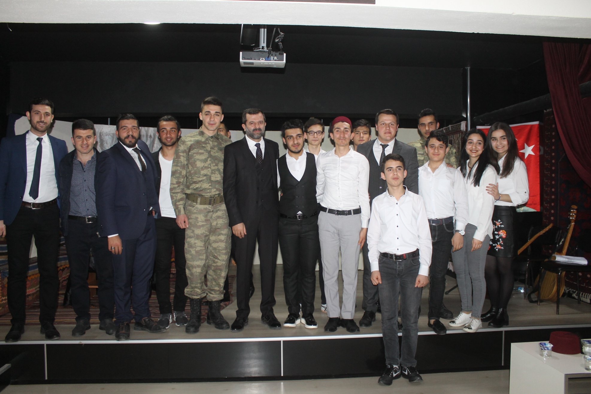 BAŞKAN IŞIK: “GENÇLERİMİZ İSTİKLAL MARŞI’NIN ANLAMINI İYİ KAVRAMALI”