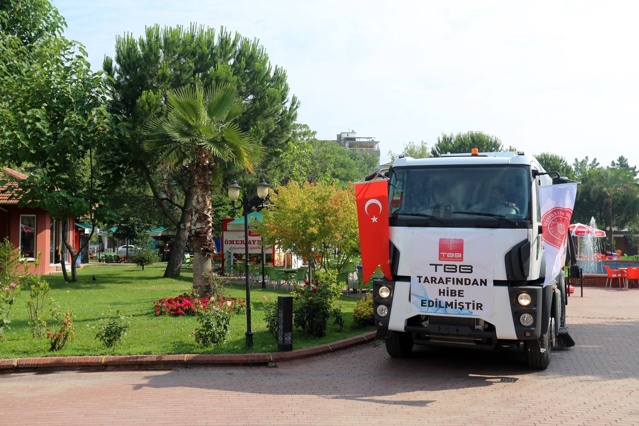 GÜRSU BELEDİYESİ FİLOSUNA YENİ ARAÇLAR KAZANDIRIYOR